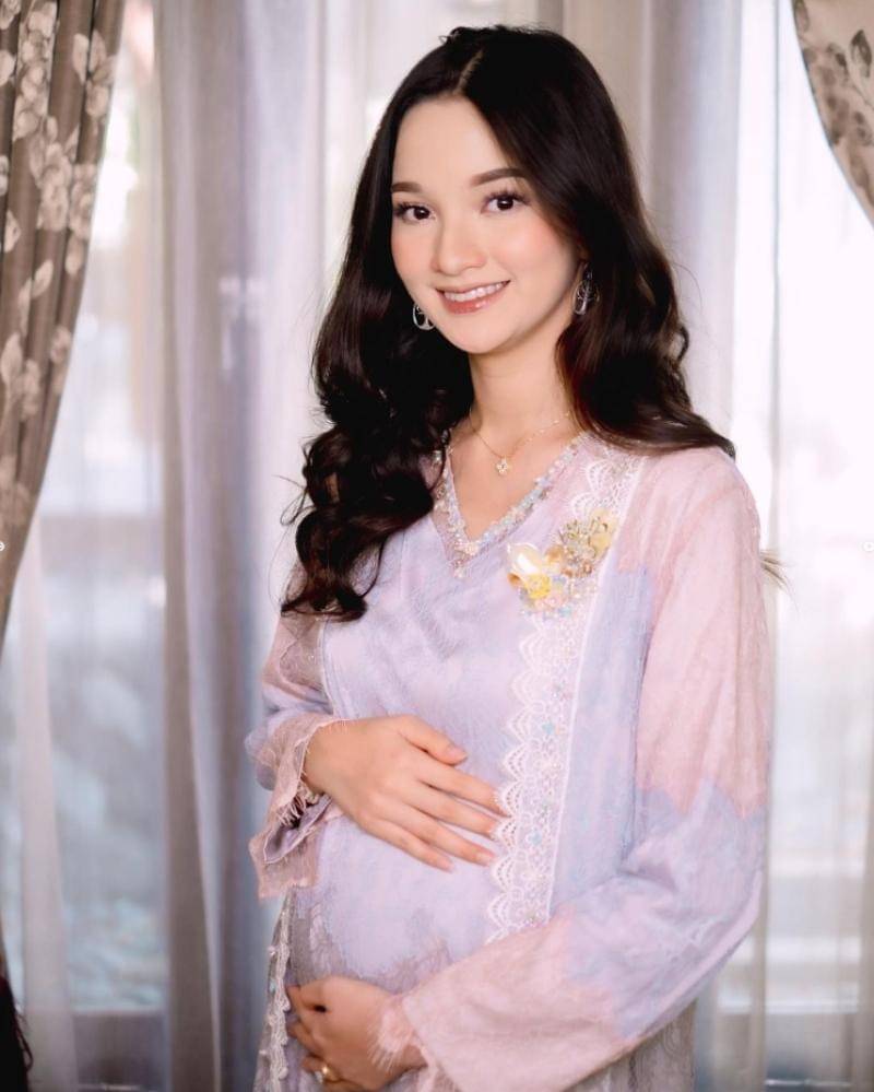 Instagram.com/sabrinaanggraini